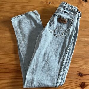 Women’s Wrangler Retro Cowboy Cut Jeans